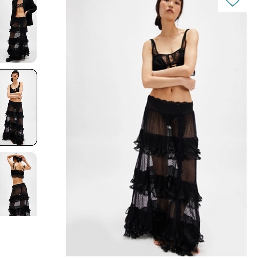 ***SOLD***Intimately by Free People Forever Young half slip ***SOLD***